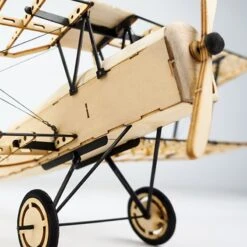 Tiger Moth 1:24 400mm -70142 -Radiobesturing En Modellen siva 70142 tiger moth houtbouw vliegtuigf 800x800 1