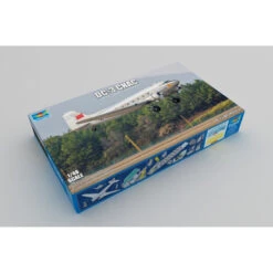 Trumpeter DC-3 CNAC -05813